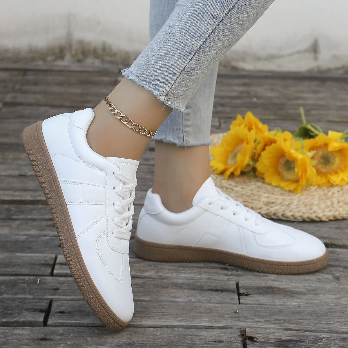 Ladies' casual white sports sh - Sewing Garment incelemesi ve fiyatı